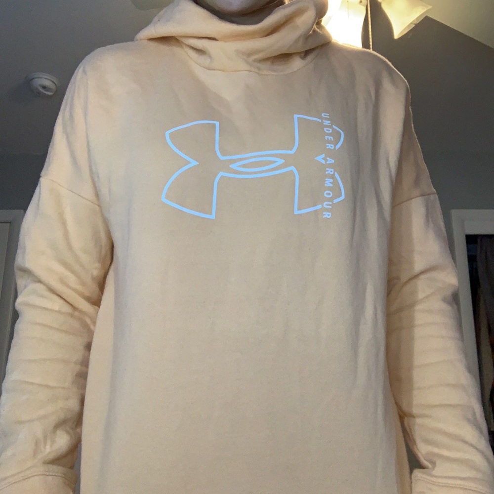 Under Armour Sweatshirt